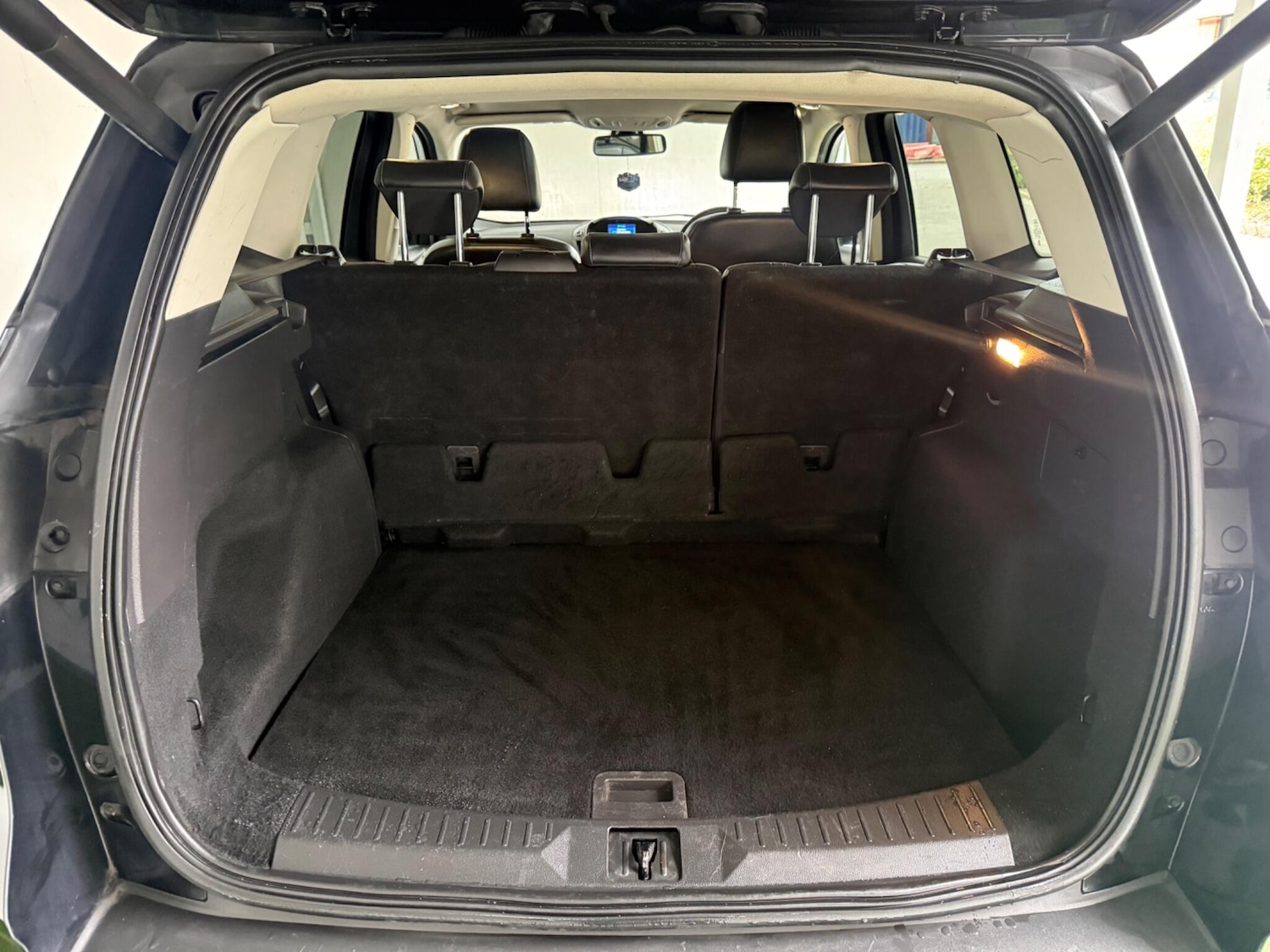 Used Ford Kuga 2015 for sale - 77067256: Photo 8