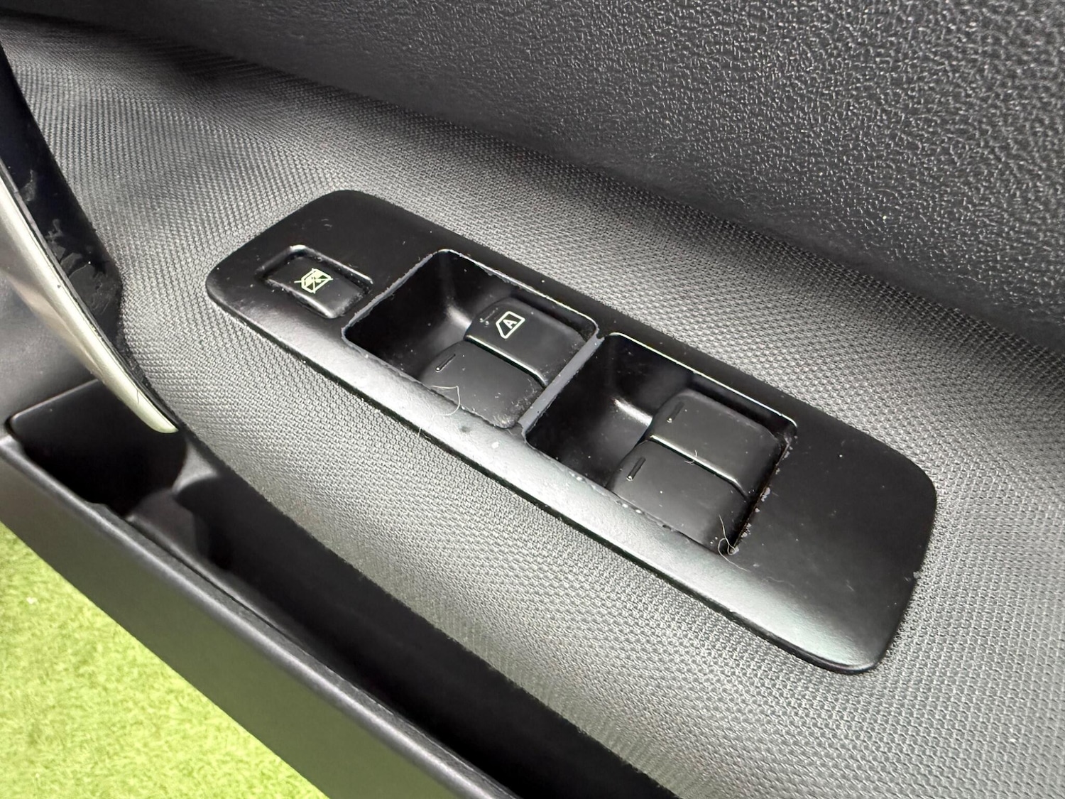 Used Nissan Qashqai+2 for sale - 77684083: Photo 44