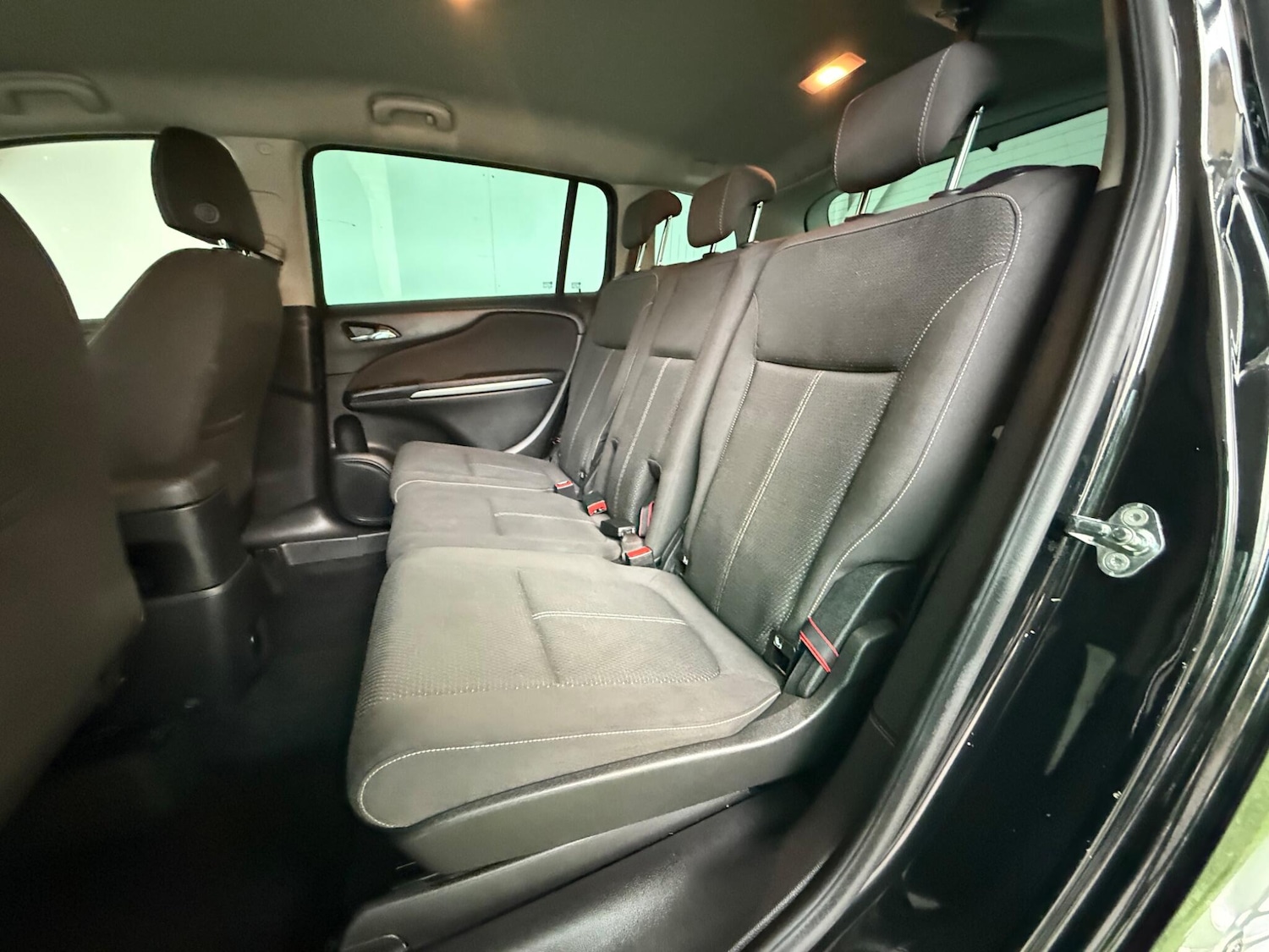 Used Vauxhall Zafira 2017 for sale - 76865749: Photo 26