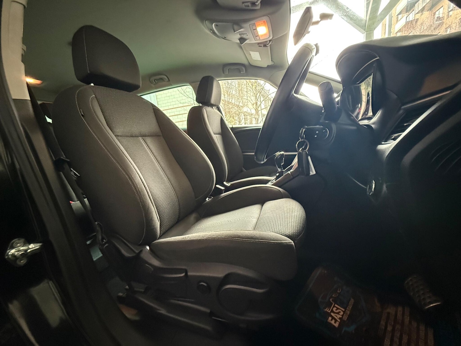 Used Vauxhall Zafira 2017 for sale - 76865749: Photo 3