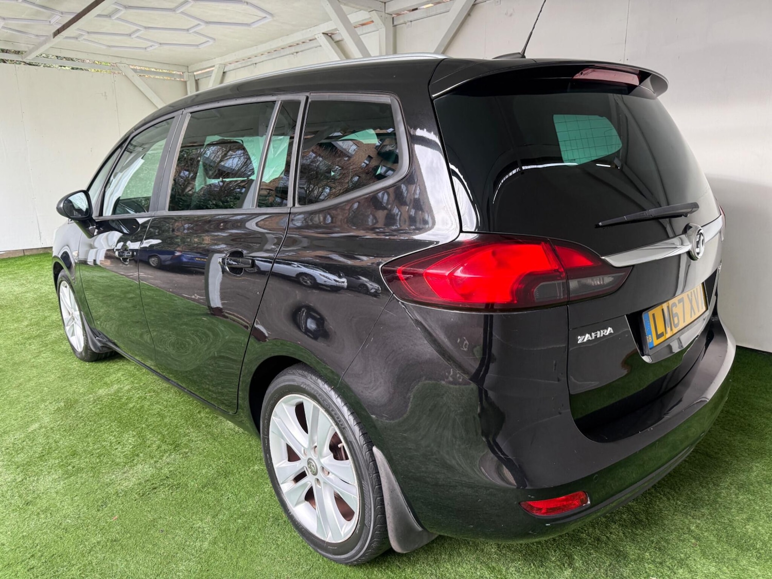 Used Vauxhall Zafira 2017 for sale - 76865749: Photo 9