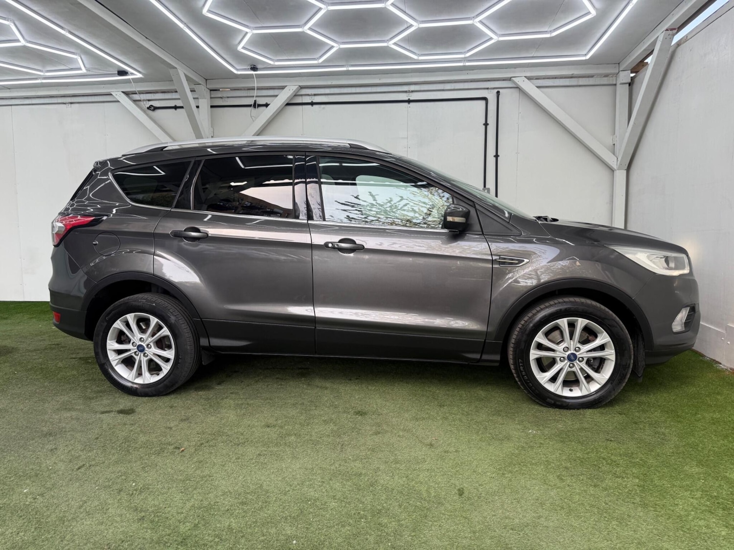 Used Ford Kuga 2018 for sale - 78184889: Photo 2