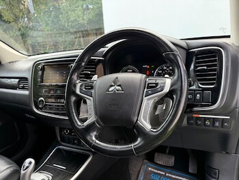 Used Mitsubishi Outlander 2016 for sale - 77216190: Photo