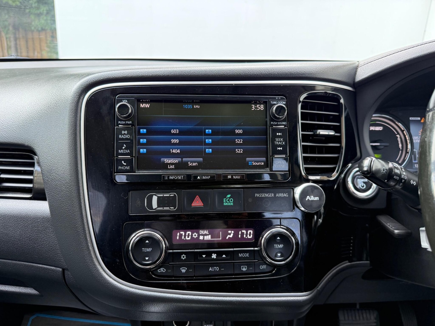 Used Mitsubishi Outlander for sale - 77216190: Photo 30