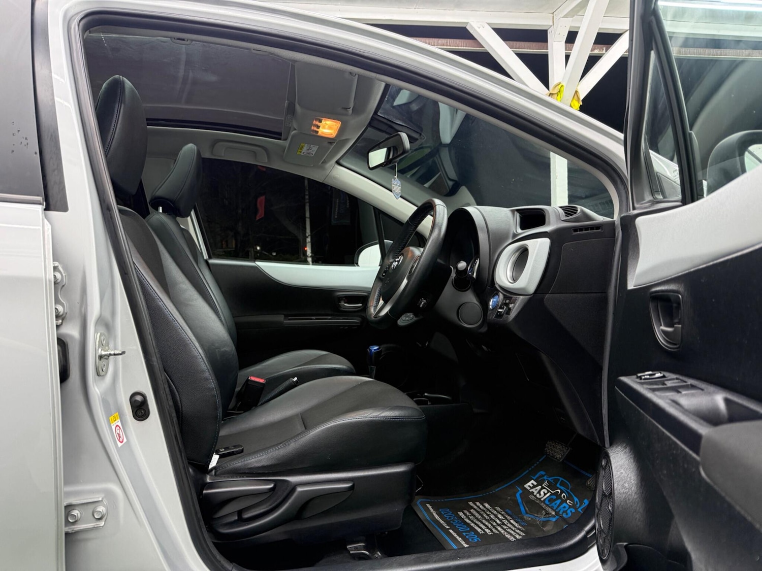 Used Toyota Yaris 2014 for sale - 77291572: Photo 13