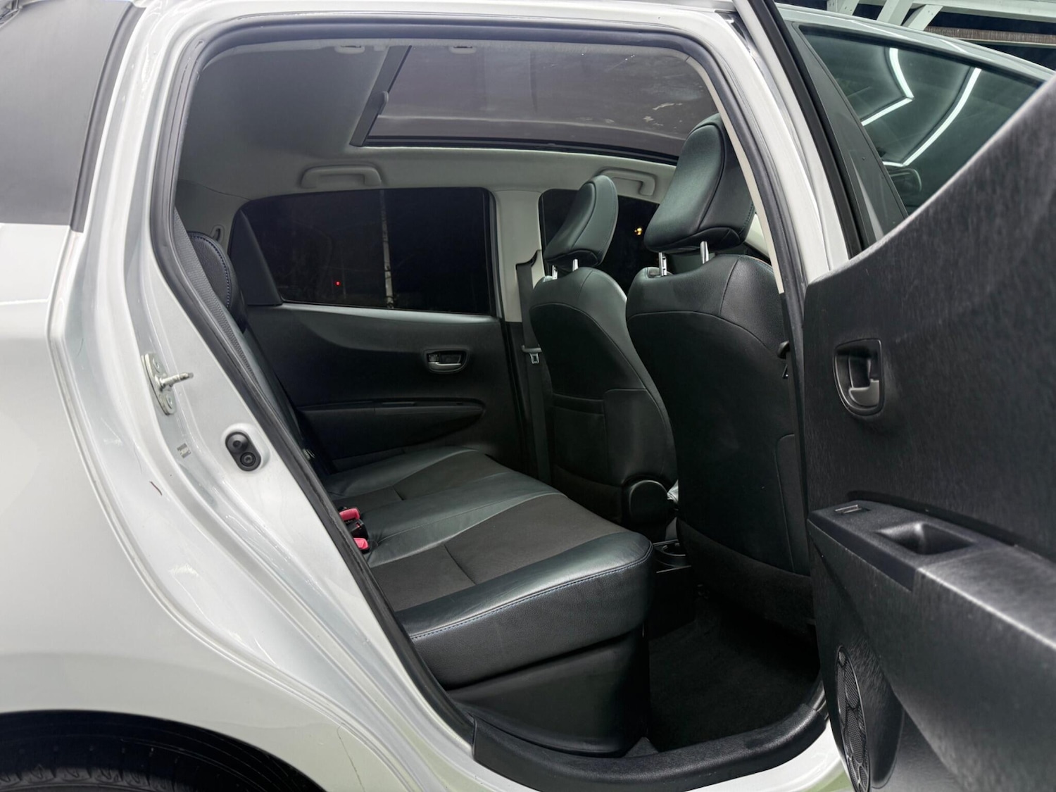 Used Toyota Yaris 2014 for sale - 77291572: Photo 17