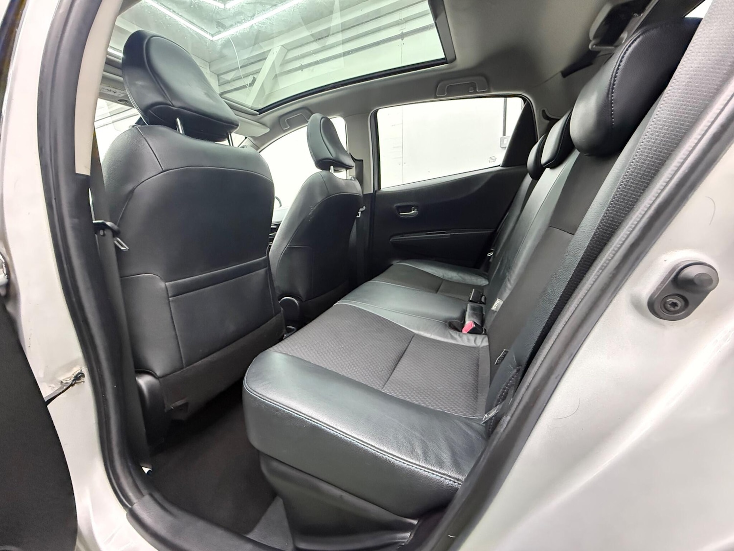 Used Toyota Yaris 2014 for sale - 77291572: Photo 22