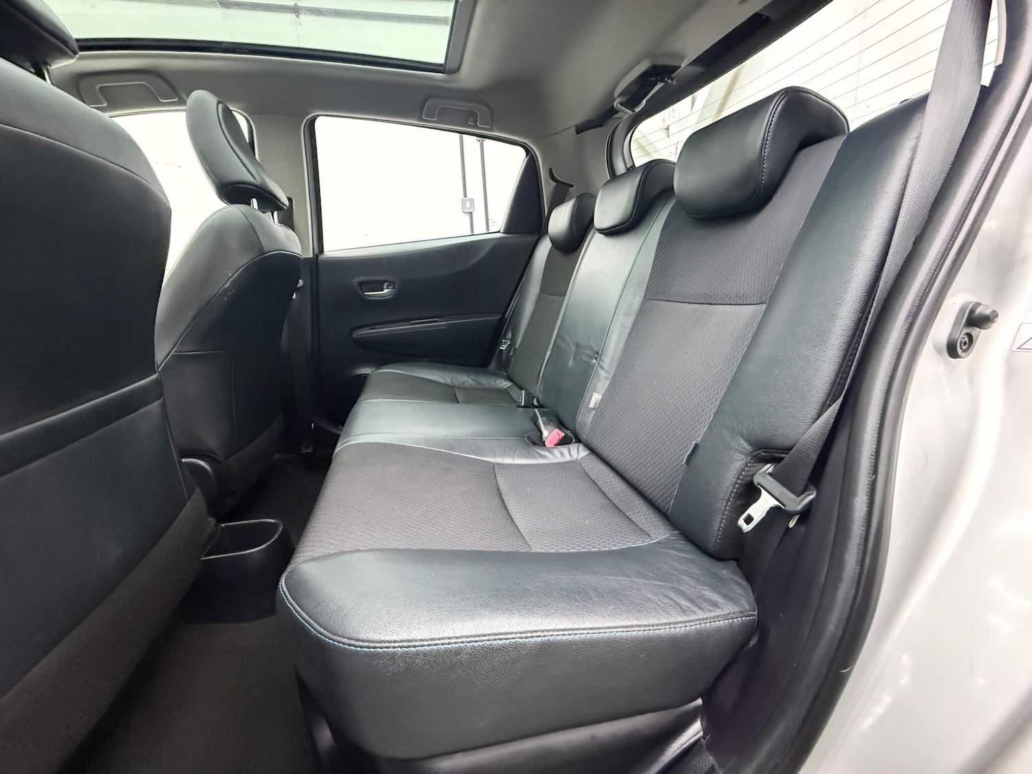 Used Toyota Yaris 2014 for sale - 77291572: Photo 23