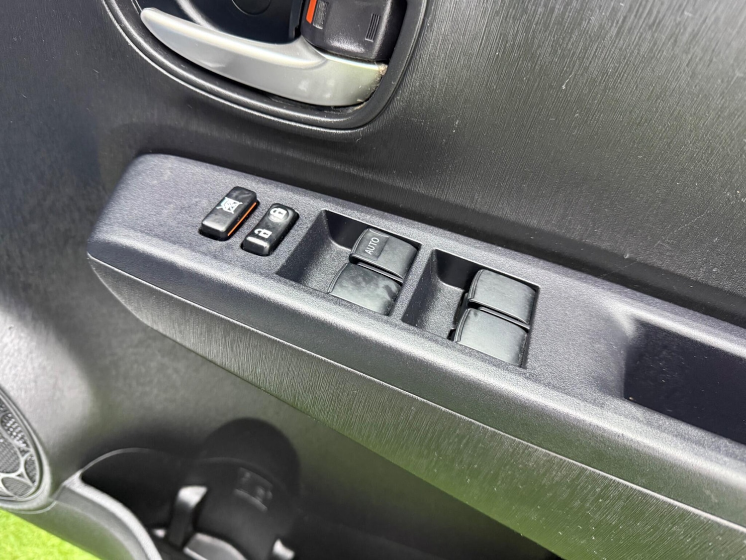 Used Toyota Yaris 2014 for sale - 77291572: Photo 40