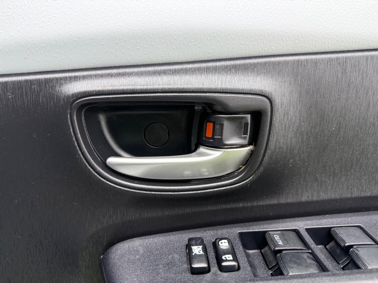 Used Toyota Yaris 2014 for sale - 77291572: Photo 41