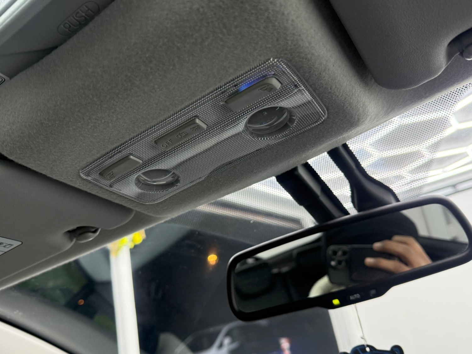 Used Toyota Yaris 2014 for sale - 77291572: Photo 58