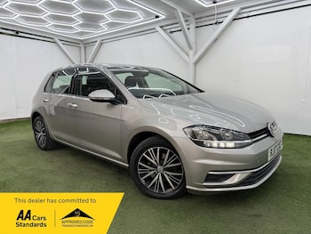 Used Volkswagen Golf 2017 for sale - 78527668: Photo