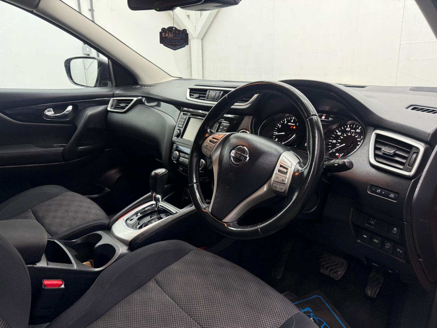 Used Nissan Qashqai 2015 for sale - 77203093: Photo 3