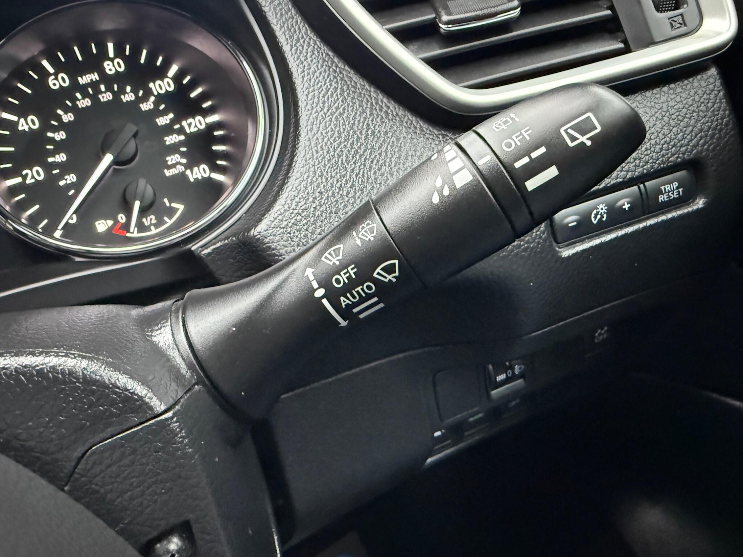 Used Nissan Qashqai 2015 for sale - 77203093: Photo 38