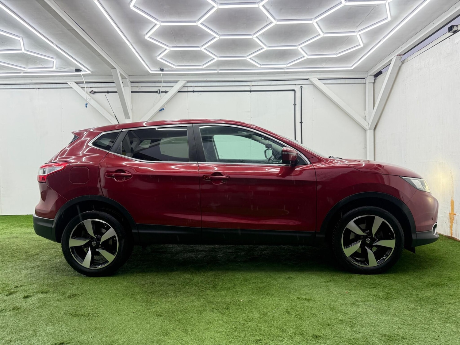 Used Nissan Qashqai 2015 for sale - 77203093: Photo 5