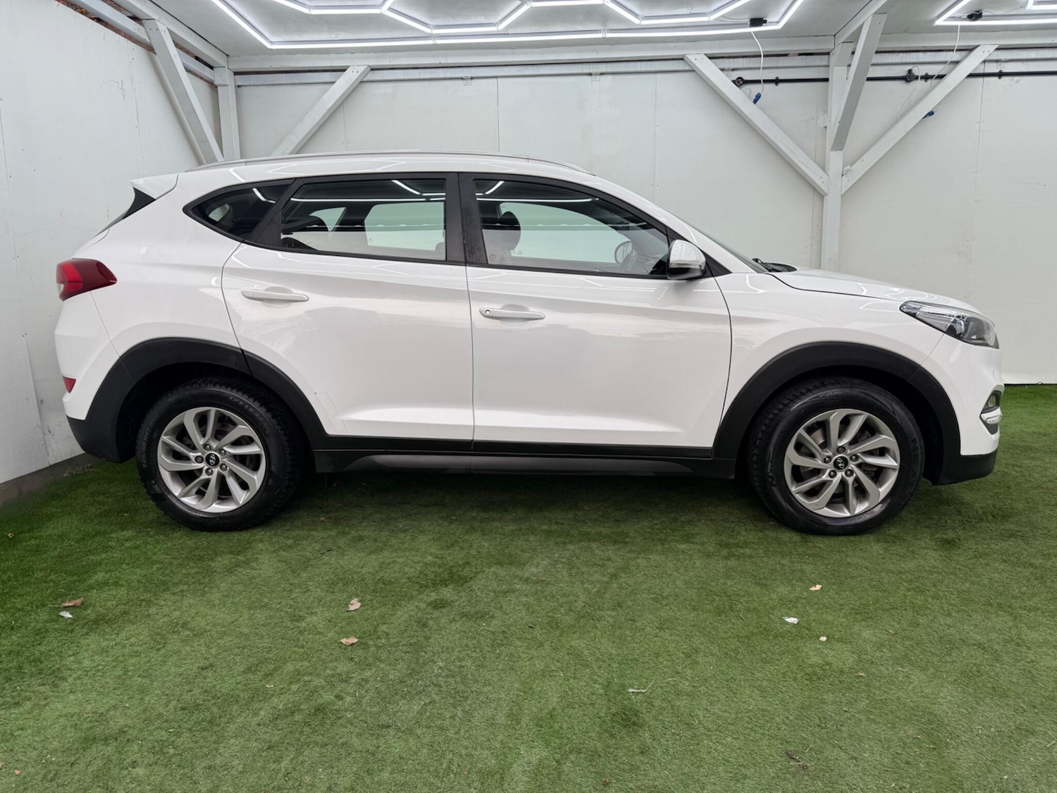 Used Hyundai TUCSON 2017 for sale - 77084428: Photo 5