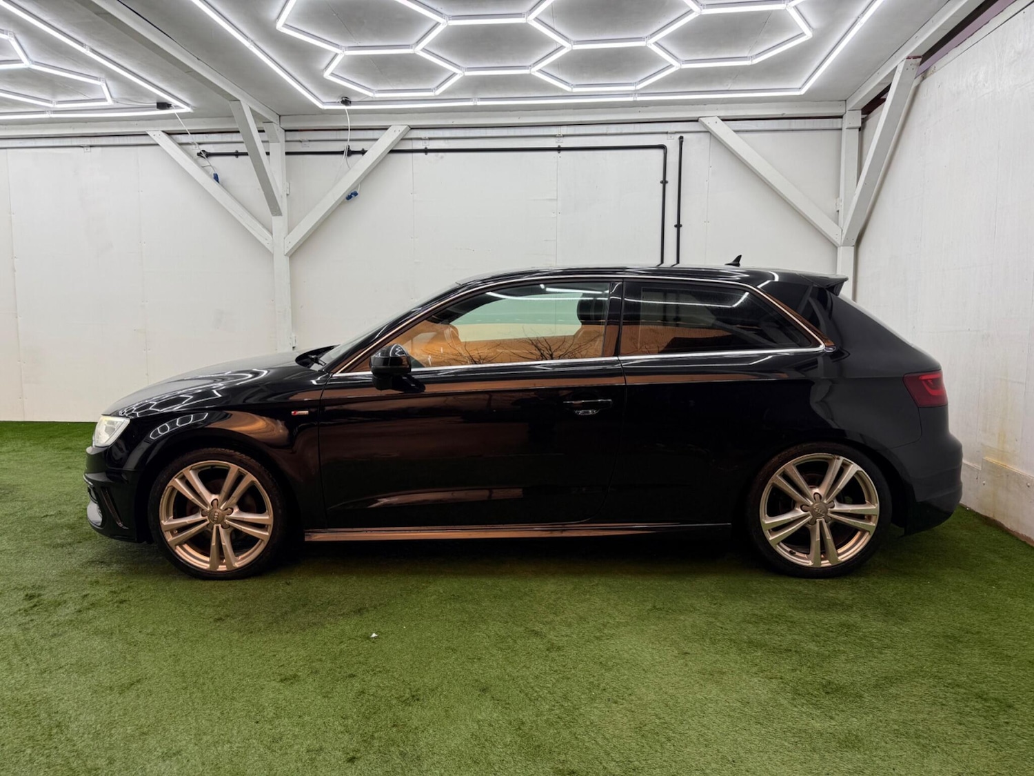 Used Audi A3 2014 for sale - 77469282: Photo 10
