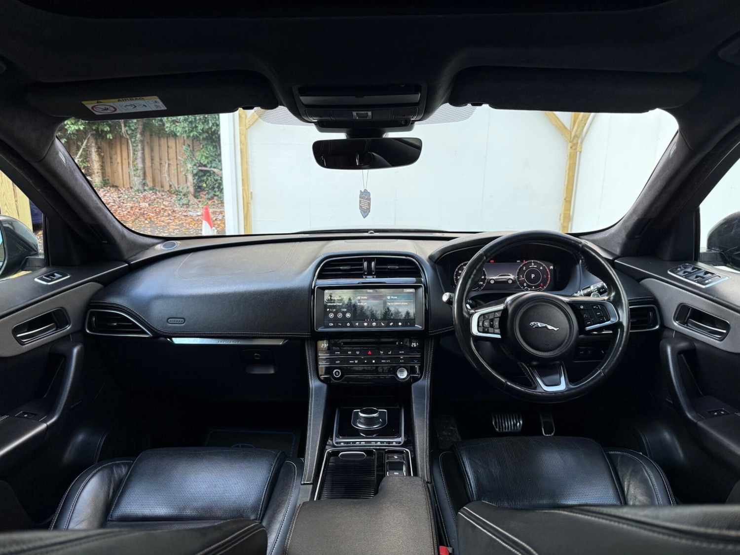 Used Jaguar F-Pace 2019 for sale - 76521493: Photo 28