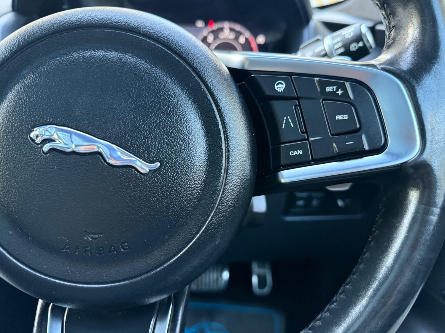 Used Jaguar F-Pace 2019 for sale - 76521493: Photo 35