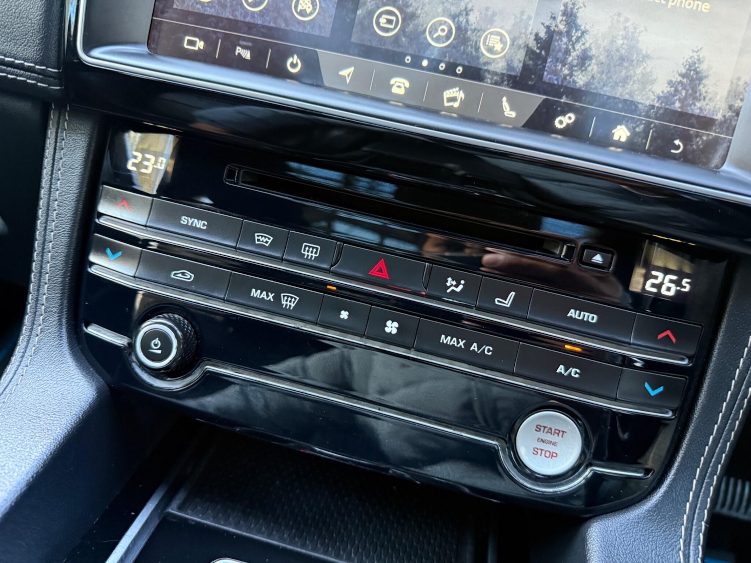 Used Jaguar F-Pace 2019 for sale - 76521493: Photo 53