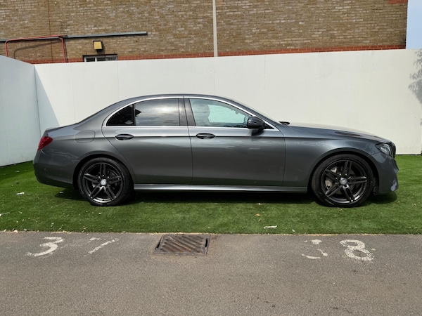 Used Mercedes-Benz E Class 2017 for sale - 75578342: Photo 5