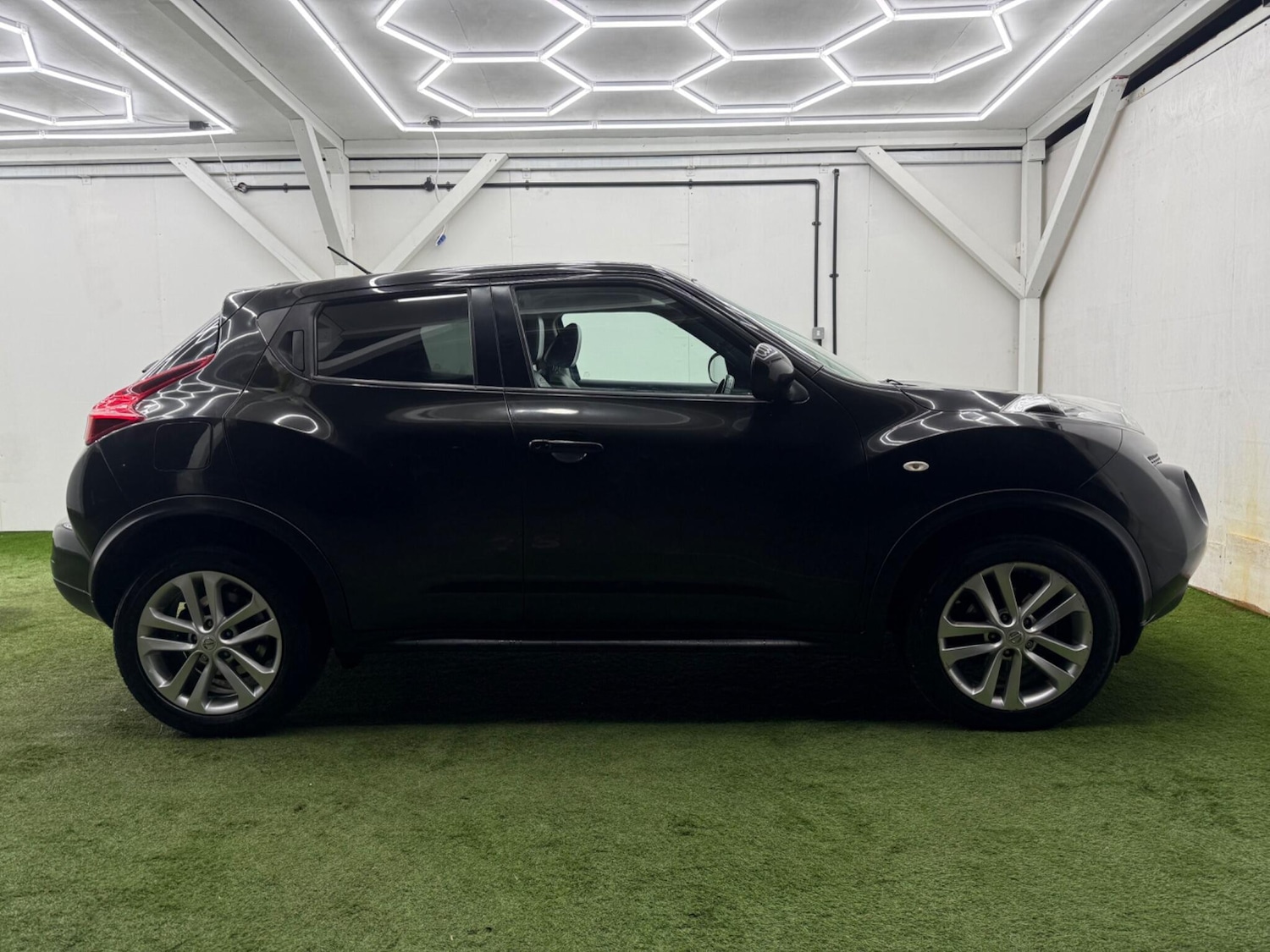 Used Nissan Juke for sale - 77754075: Photo 2