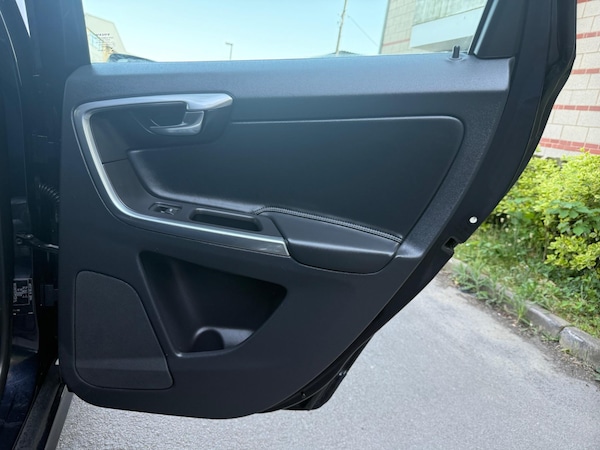 Used Volvo XC60 2015 for sale - 74585735: Photo 16