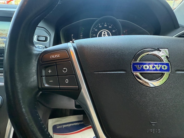 Used Volvo XC60 2015 for sale - 74585735: Photo 38