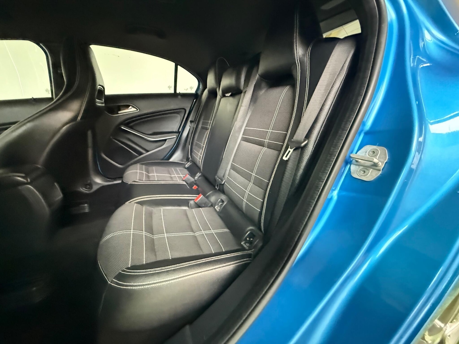 Used Mercedes-Benz A-Class 2015 for sale - 76597459: Photo 24