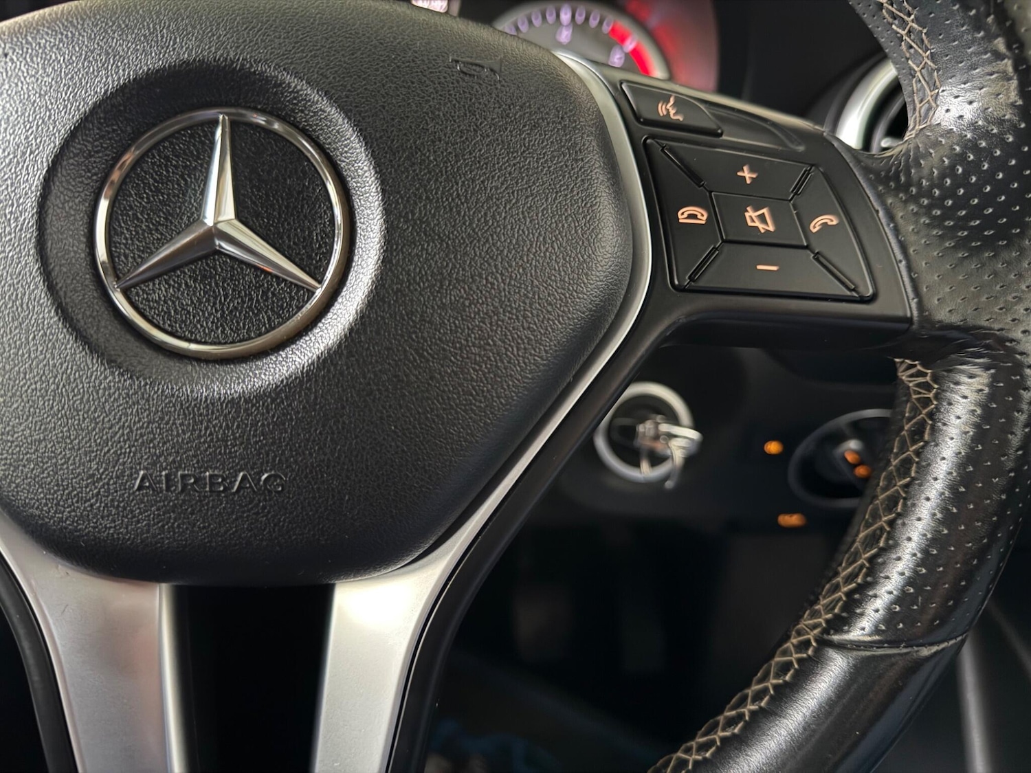 Used Mercedes-Benz A-Class 2015 for sale - 76597459: Photo 35