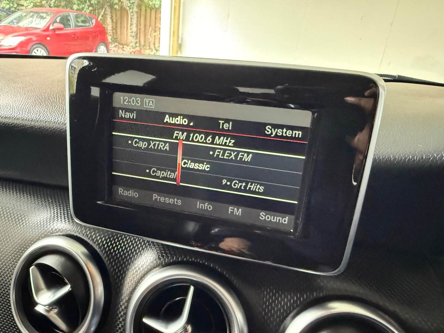 Used Mercedes-Benz A-Class 2015 for sale - 76597459: Photo 43