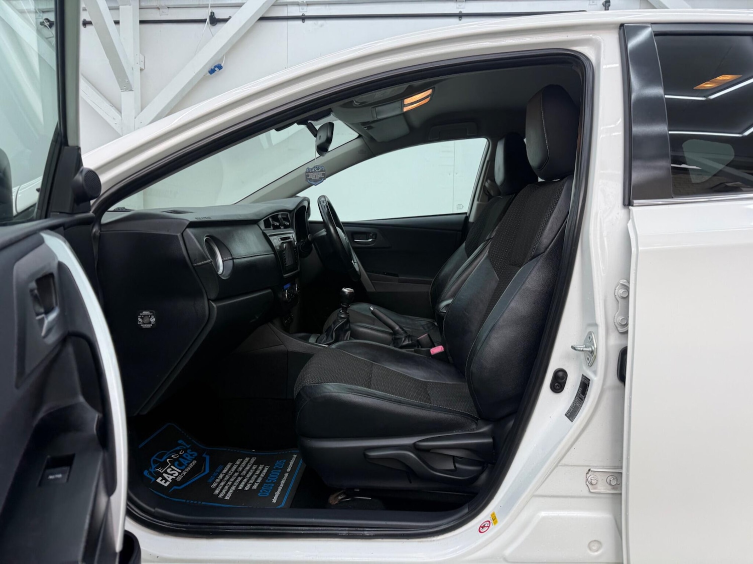 Used Toyota Auris 2013 for sale - 77344384: Photo 25