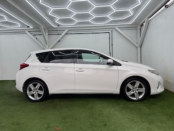 Used Toyota Auris 2013 for sale - 77344384: Photo