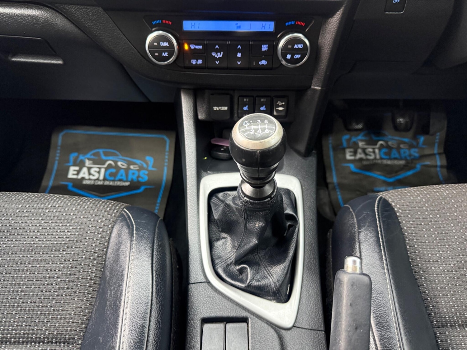 Used Toyota Auris 2013 for sale - 77344384: Photo 30