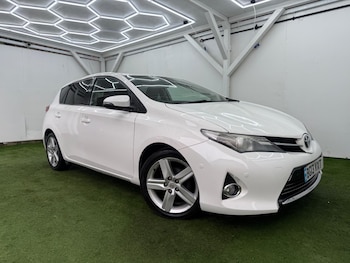 Used Toyota Auris 2013 for sale - 77344384: Photo