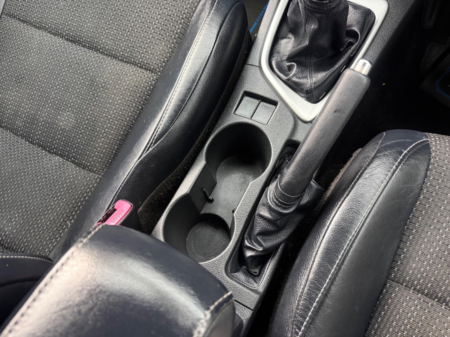 Used Toyota Auris 2013 for sale - 77344384: Photo 52