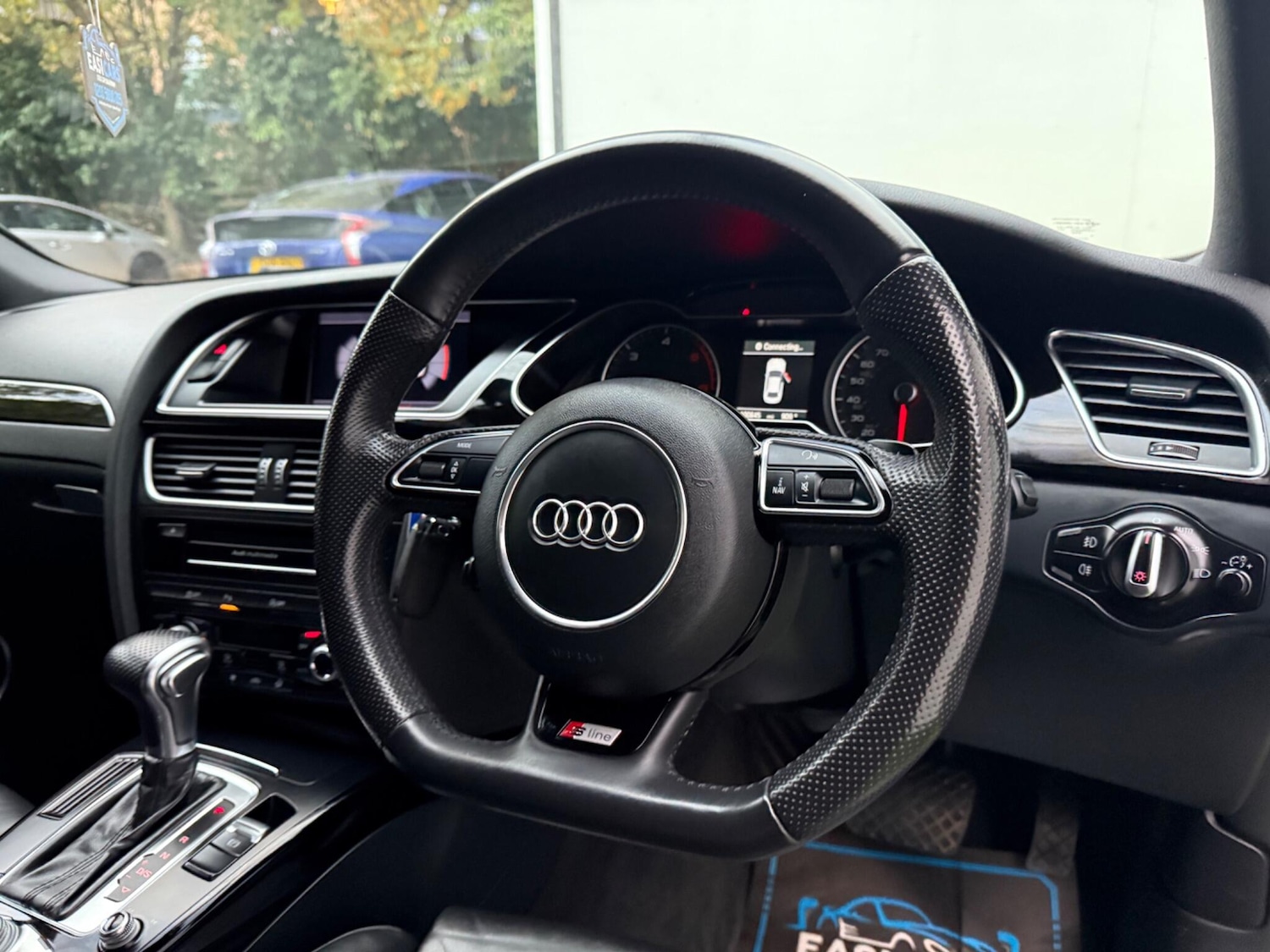 Used Audi A4 2014 for sale - 76294853: Photo 2