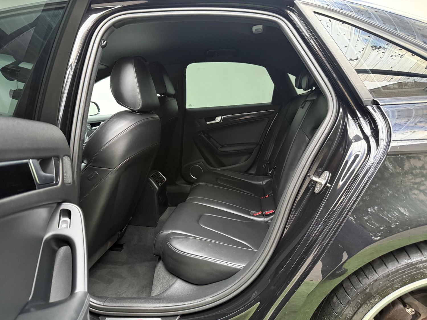 Used Audi A4 2014 for sale - 76294853: Photo 22