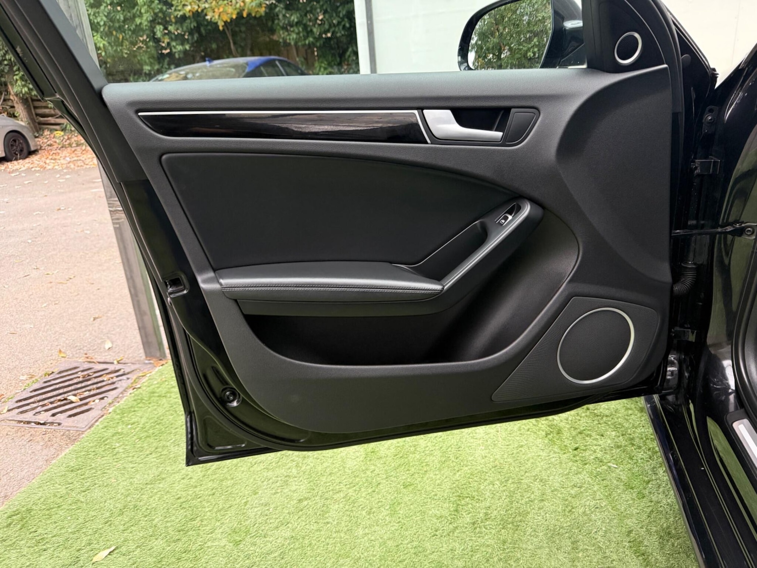 Used Audi A4 2014 for sale - 76294853: Photo 27