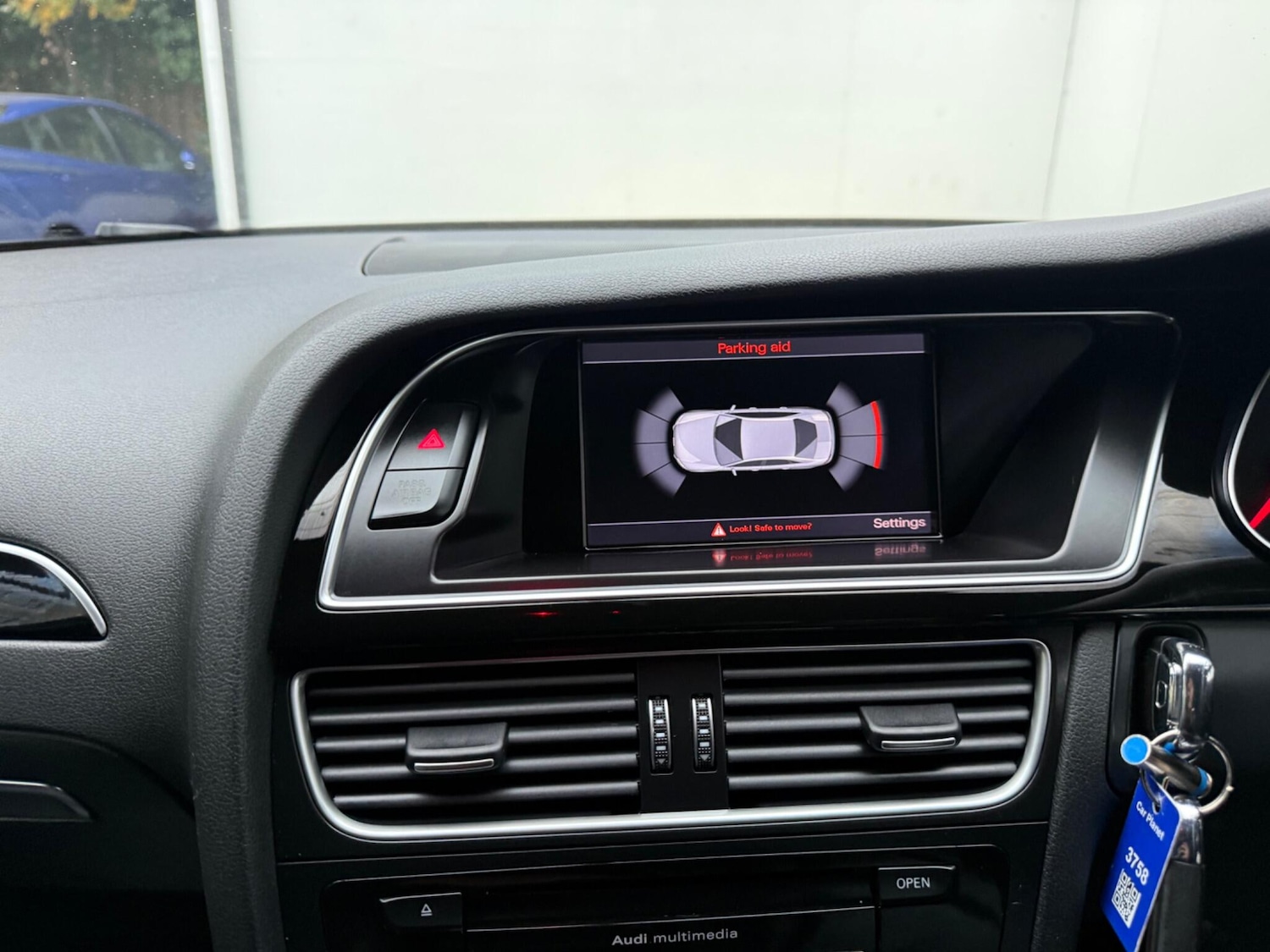 Used Audi A4 2014 for sale - 76294853: Photo 29