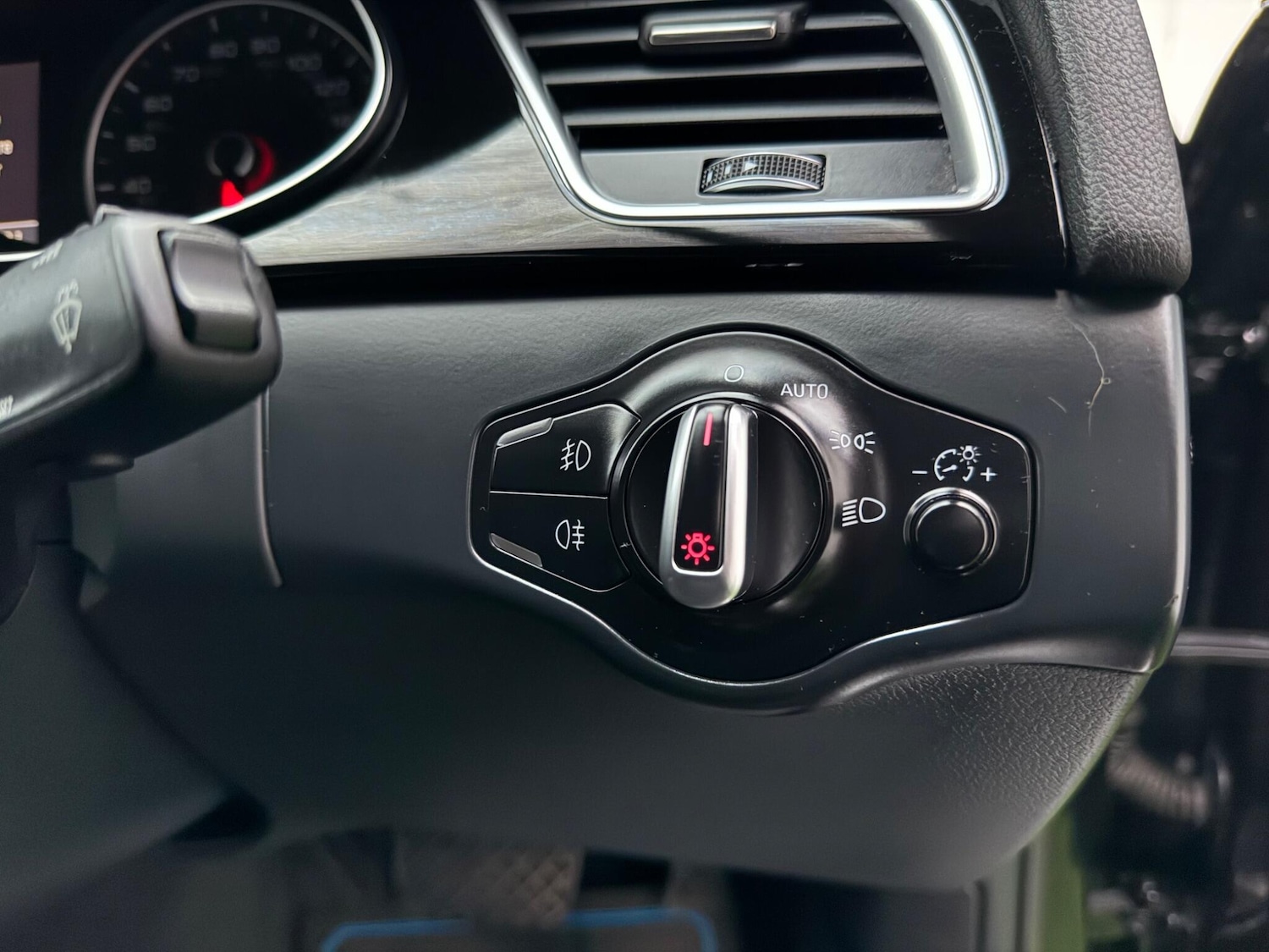 Used Audi A4 2014 for sale - 76294853: Photo 42