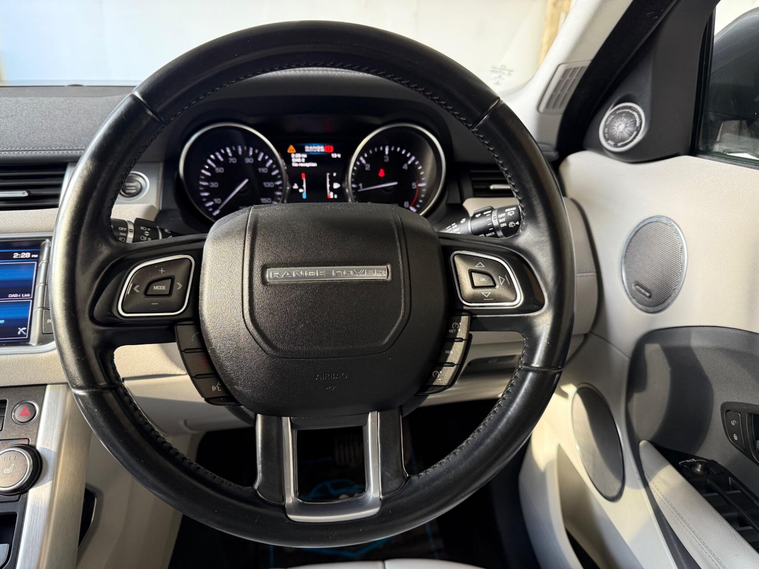 Used Land Rover Range Rover Evoque 2013 for sale - 76613279: Photo 32