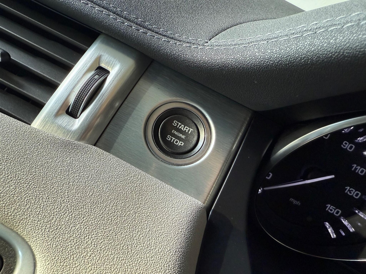 Used Land Rover Range Rover Evoque 2013 for sale - 76613279: Photo 42