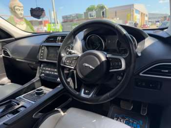 Used Jaguar F-Pace 2016 for sale - 75002273: Photo