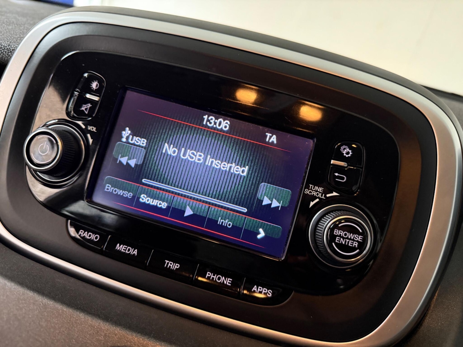 Used Fiat 500X 2016 for sale - 77040259: Photo 43