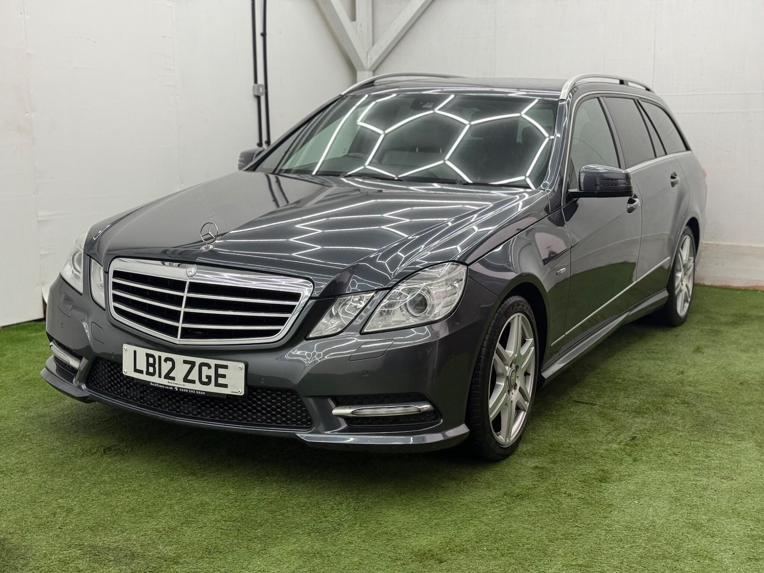 Used Mercedes-Benz E Class for sale - 77852831: Photo 11