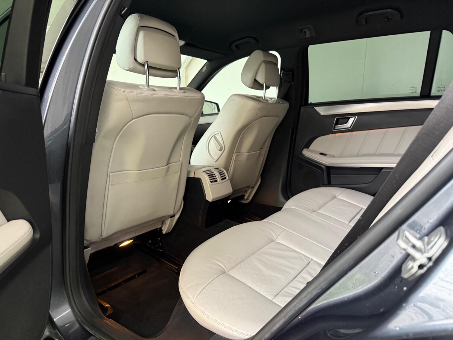 Used Mercedes-Benz E Class for sale - 77852831: Photo 23