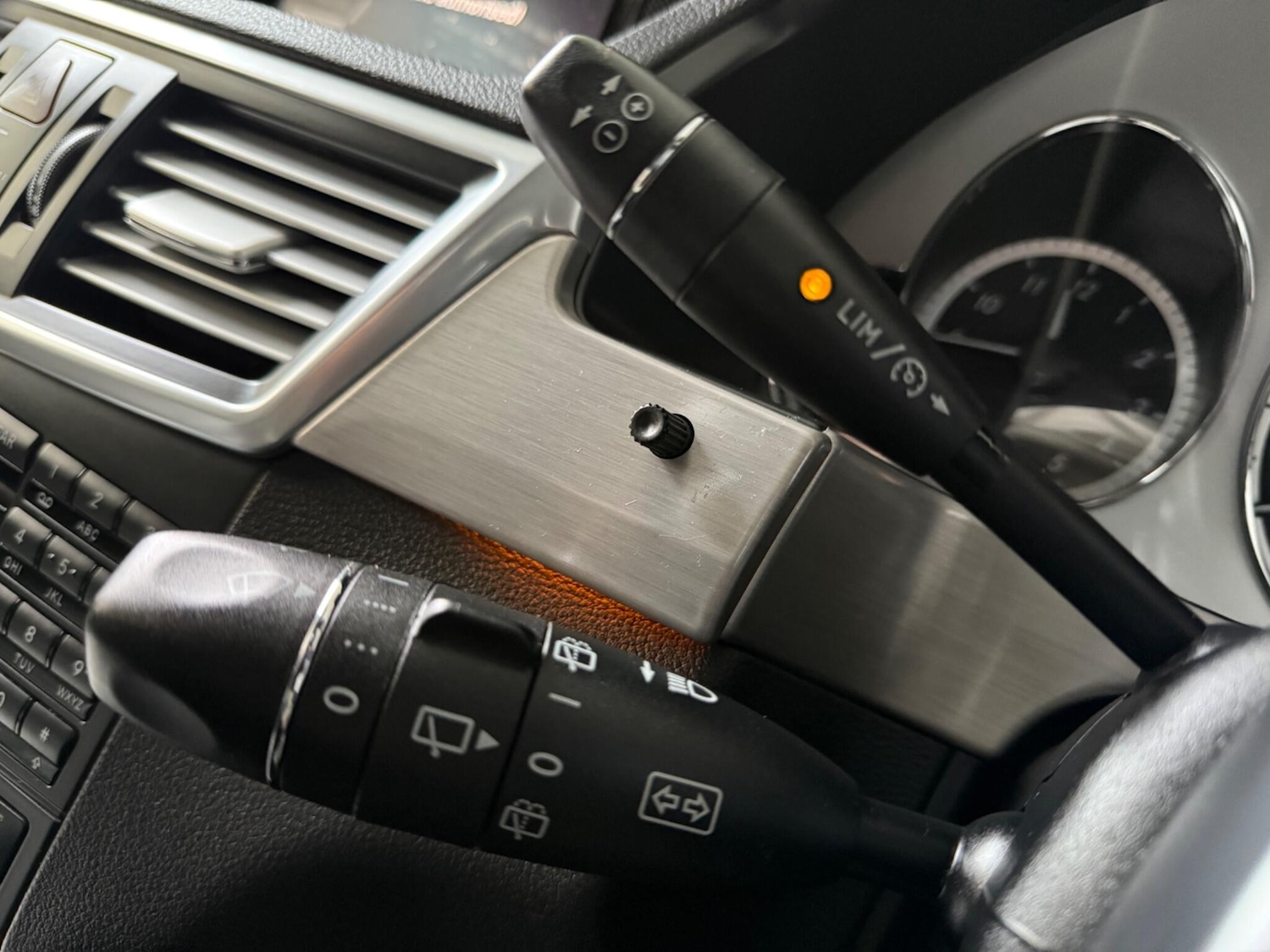 Used Mercedes-Benz E Class for sale - 77852831: Photo 35