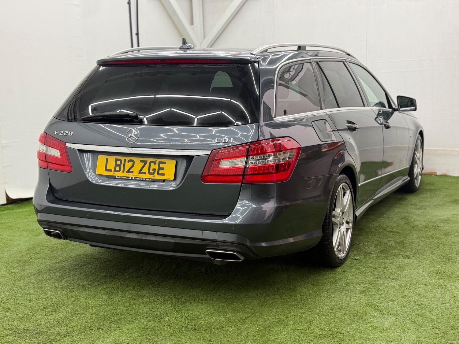 Used Mercedes-Benz E Class for sale - 77852831: Photo 6