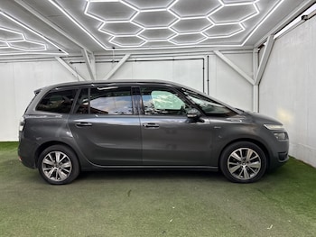 Used Citroen Grand C4 Picasso 2016 for sale - 79387411: Photo